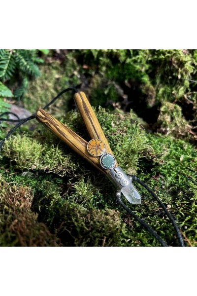 Kuripe Aya s krištálom Obrázok pre Kuripe Aya s krištálom